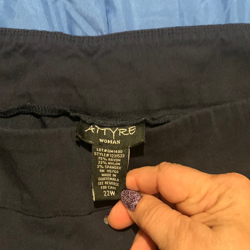 Women’s pants no pockets, dress pants, dark navy blue Size 24 wide